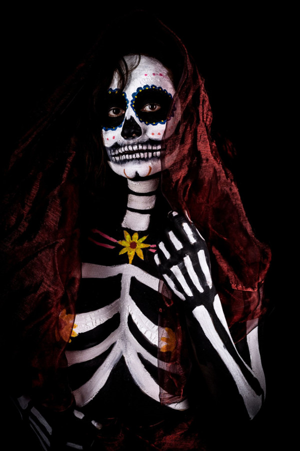 Foto de una persona con arte corporal.